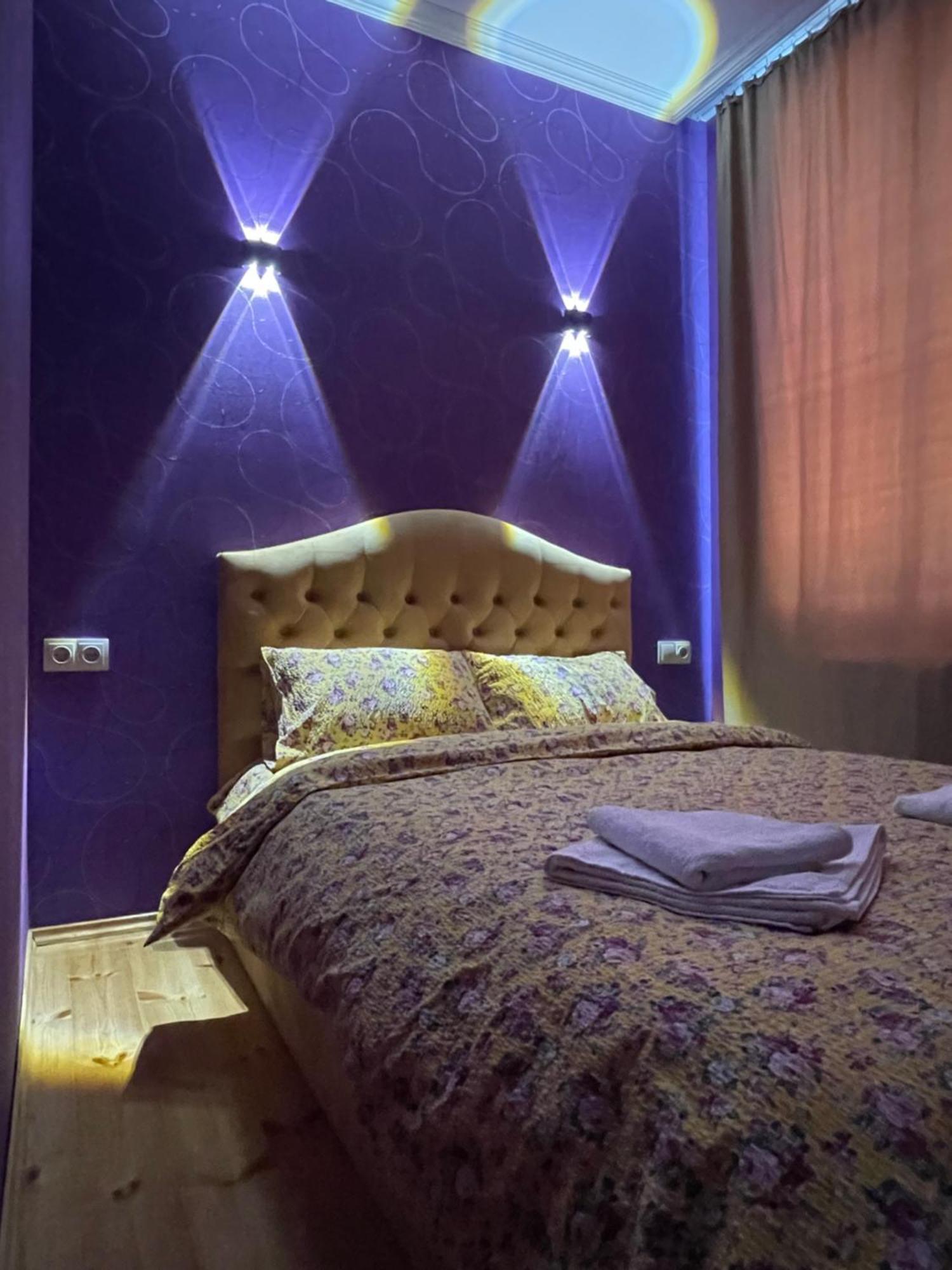 Sunny Guesthouse Kazbegi Exteriör bild